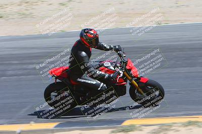 media/Mar-25-2024-Moto Forza (Mon) [[8d4319bd68]]/4-Novice Group/Session 4 (Turn 10 Inside)/